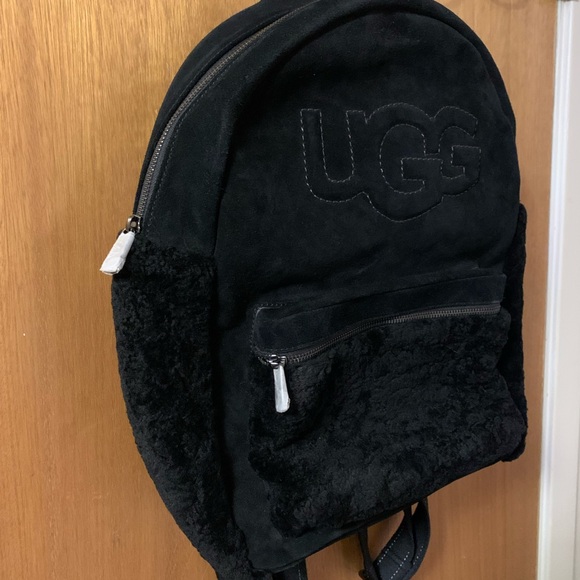 UGG Black Backpack - Picture 2 of 6